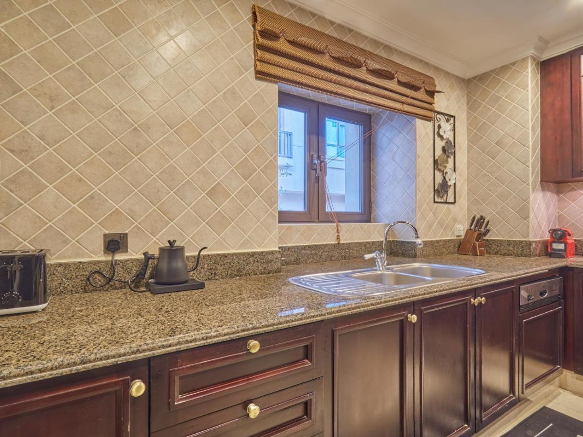 Burj Khalifa Partial View Peak Living Luxury 2Br Souk Al-Bahar Beside Dubai Mall-Golden Homes מראה חיצוני תמונה